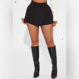 Fashion Nova Black Skort